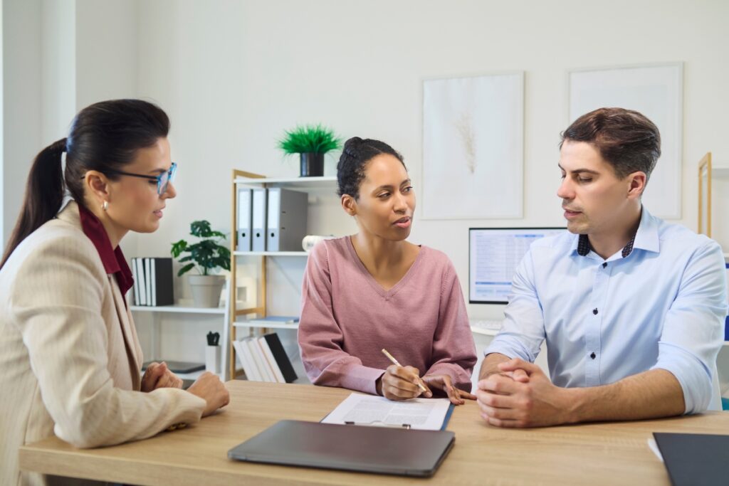 Perth couple working out how much they can borrow for a home loan with a broker